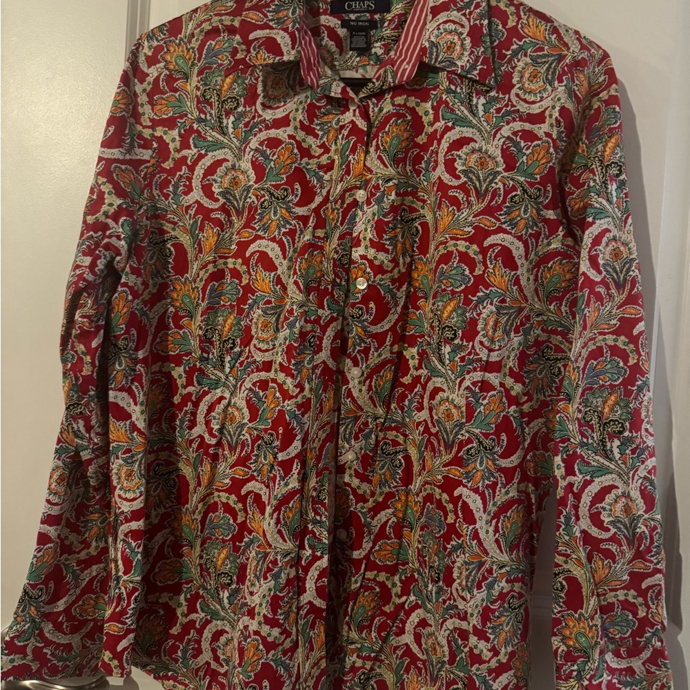 Women’s Chaps Red and Green Paisley Button Down Shirt size sp